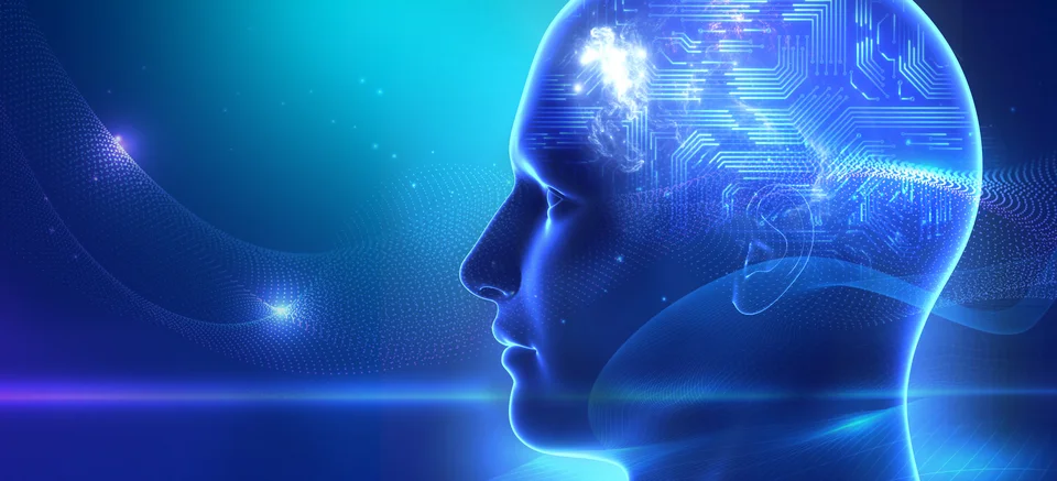 Männergesicht mit einem Gehirn aus Schaltkreisen auf blauen Grund, es symbolisiert die künstliche Intelligenz der TYPO3-Agentur zdrei.com 