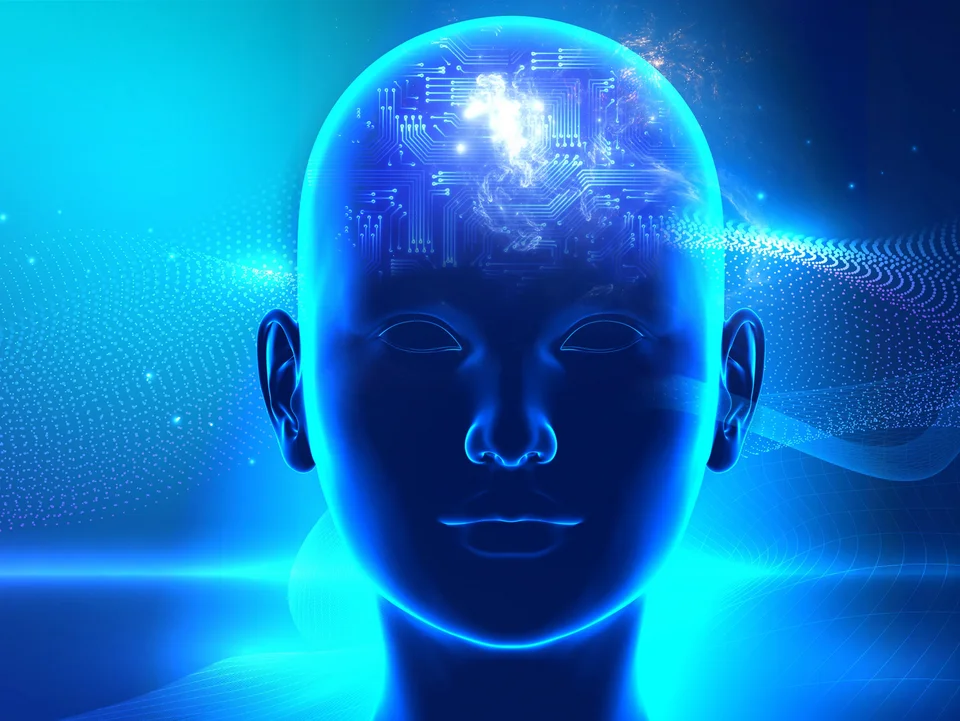 Frauengesicht mit einem Gehirn aus Schaltkreisen auf blauen Grund, es symbolisiert die künstliche Intelligenz der TYPO3-Agentur zdrei.com 